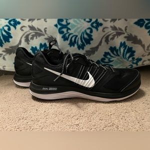 Men’s Nike sneakers
